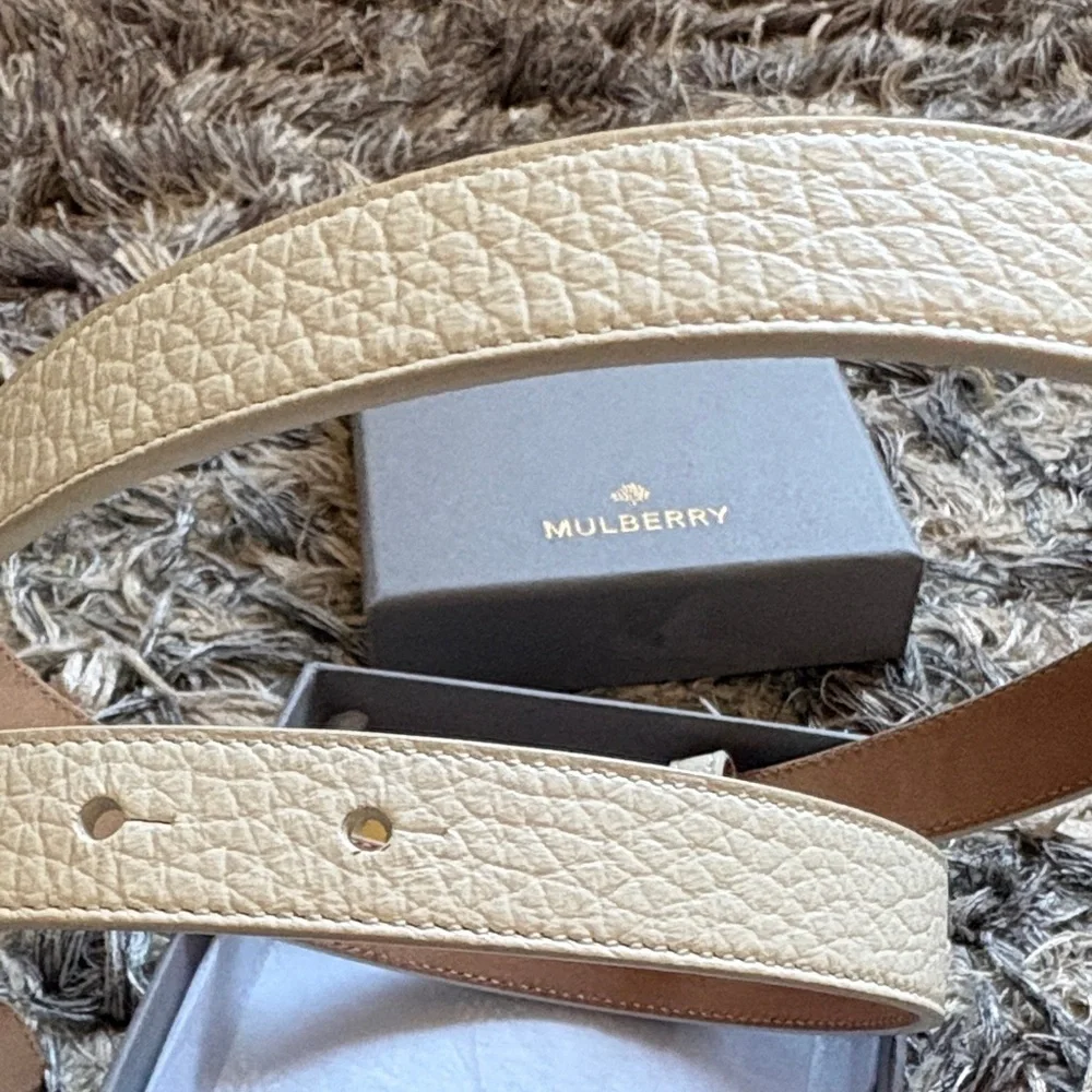 Mulberry Off-White Leather Belt with Gold Logo Buckle